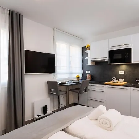 Апартаменты Luxury & Five